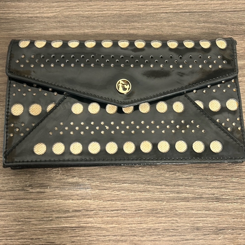 SPARTINA 449 GENUIN LEATHER DOTTED CLUTCH IN BLACK AND CREAM